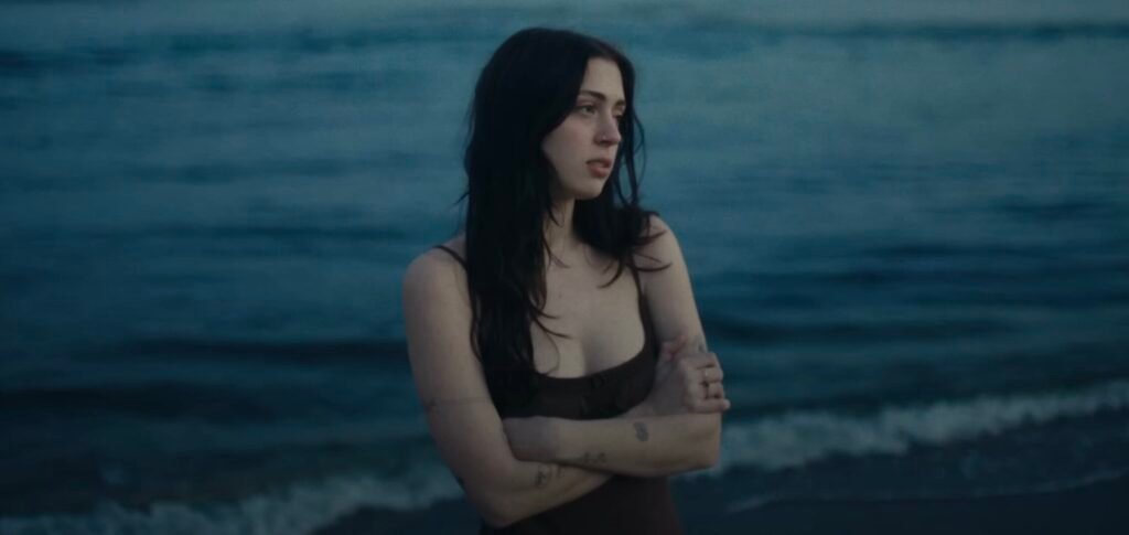 Exploring The Heartfelt Layers: The Meaning Behind Lizzy McAlpine’s Ceilings Lyrics Exploring the Heartfelt Layers: The Meaning Behind Lizzy McAlpine's Ceilings Lyrics